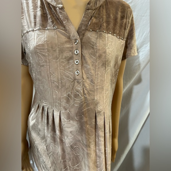 Shannon Ford blouse with embellishment rhinestones. Sz M - Picture 6 of 9